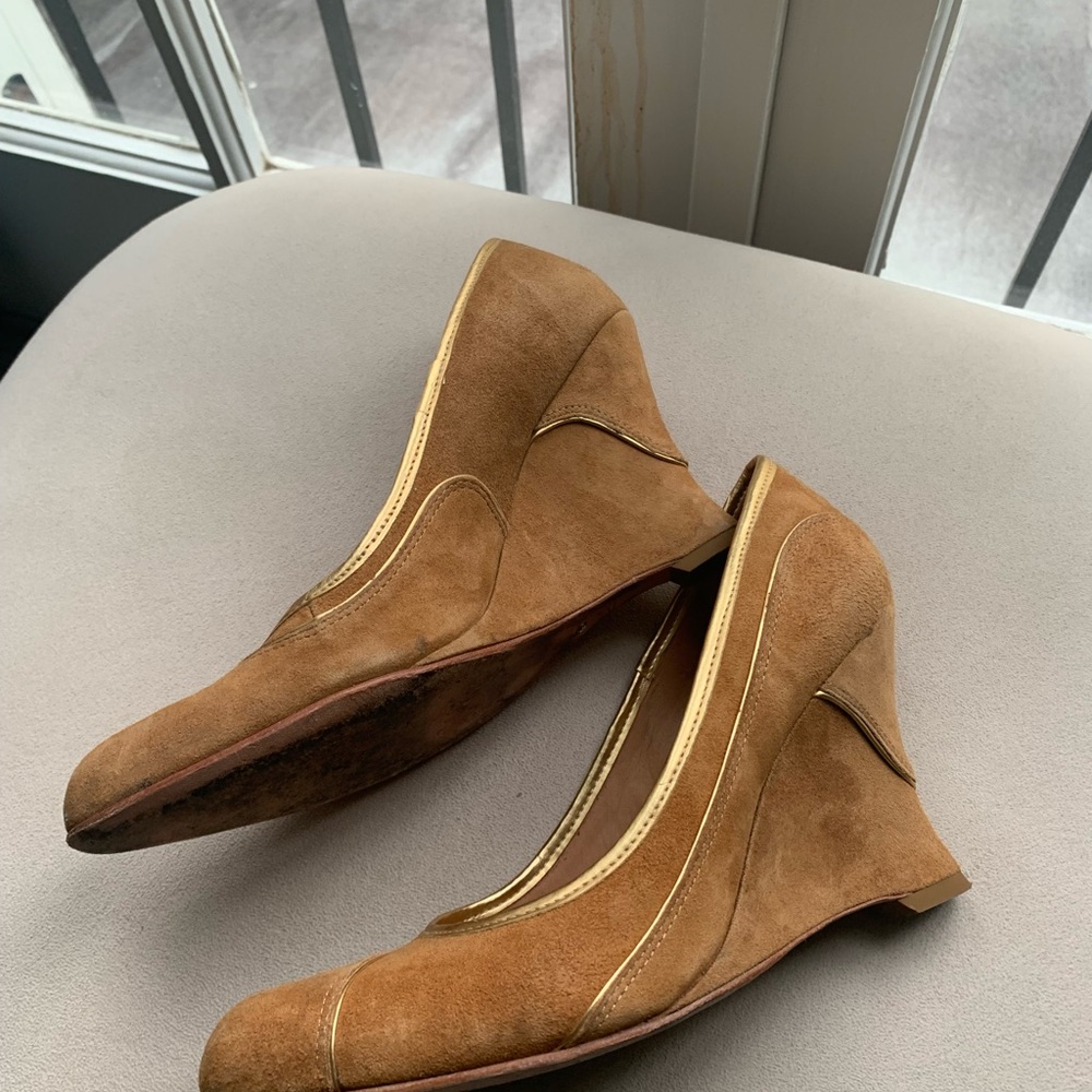 Corso como suede wedge shoes. Size 6